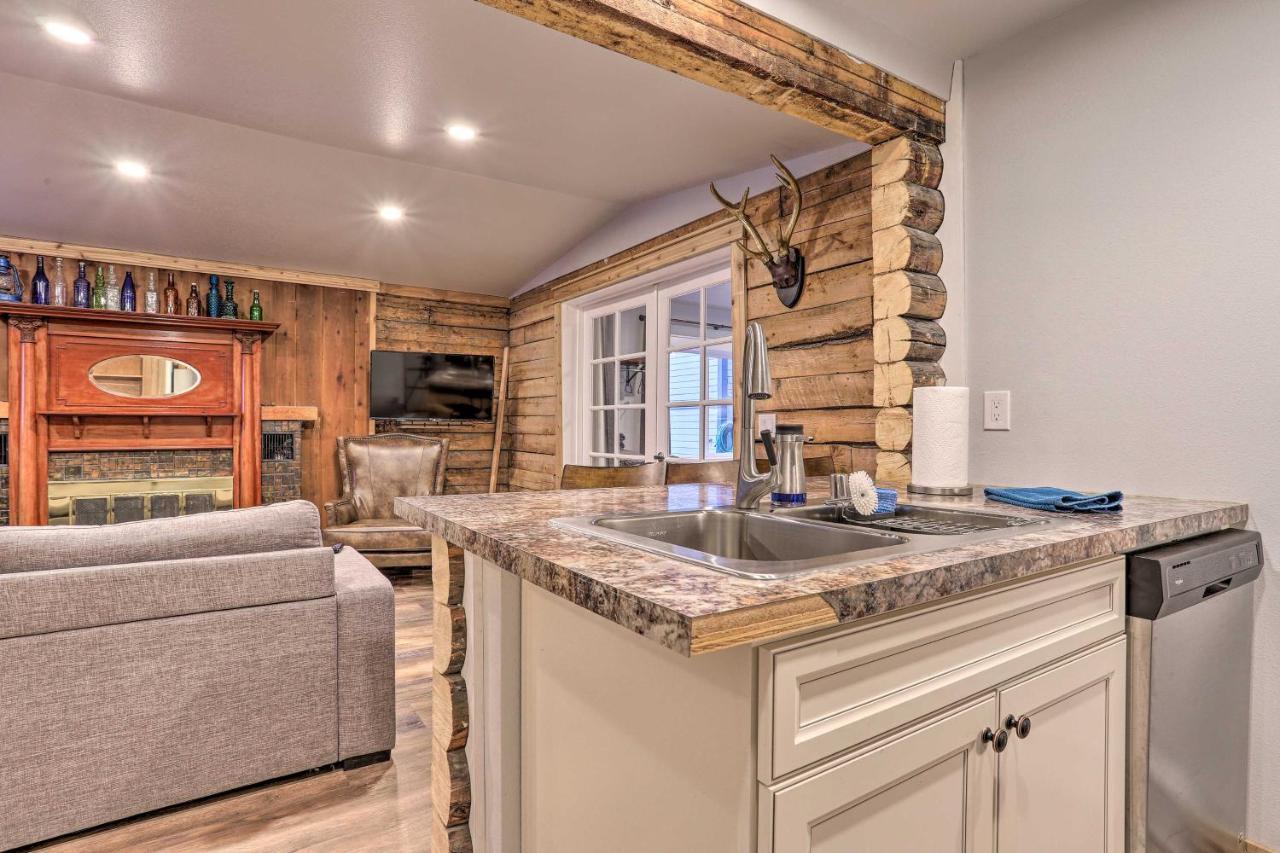 شقة Rustic Anchorage Hideaway Walk To Coastal Trail! المظهر الخارجي الصورة