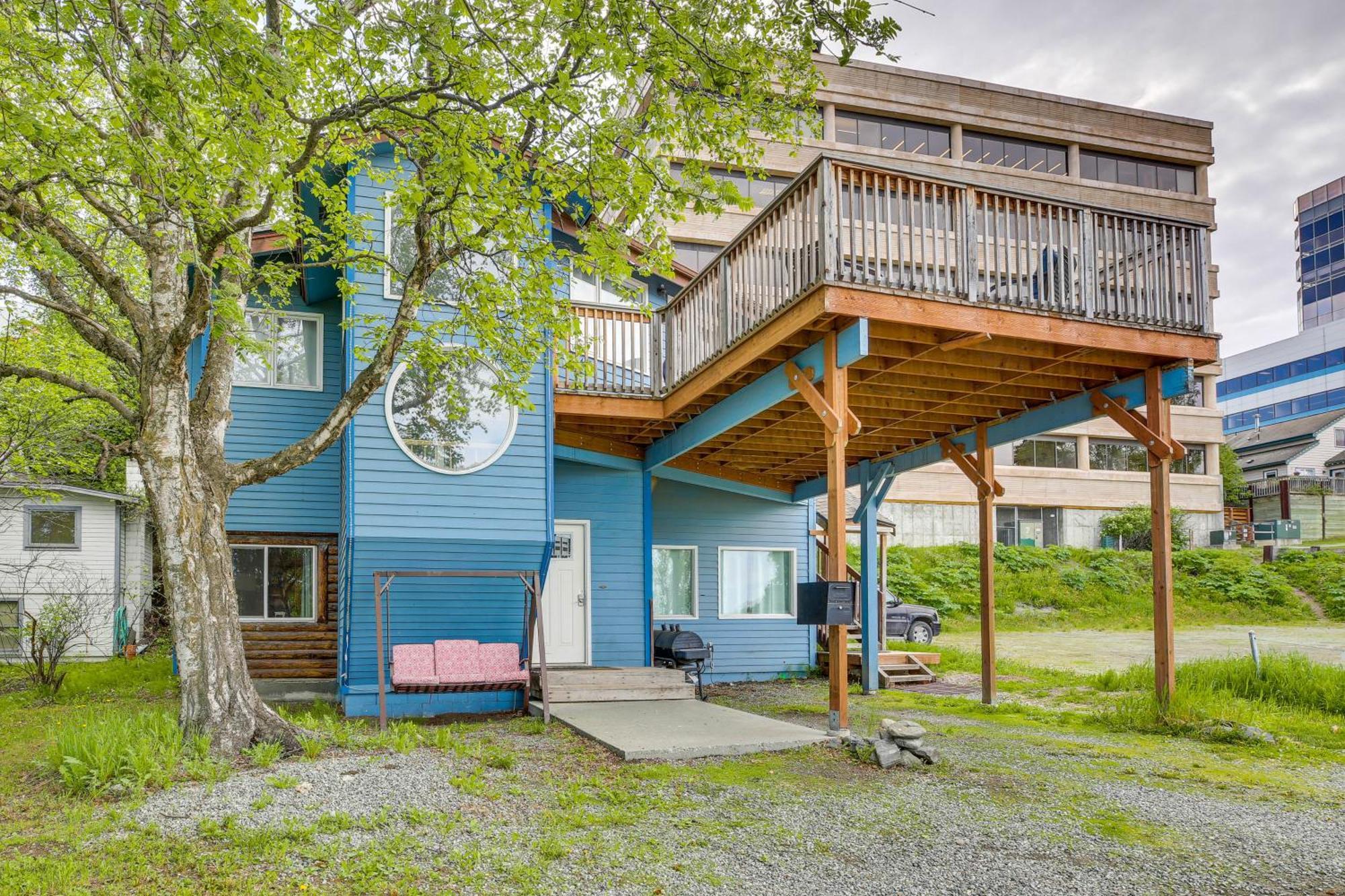 شقة Rustic Anchorage Hideaway Walk To Coastal Trail! المظهر الخارجي الصورة